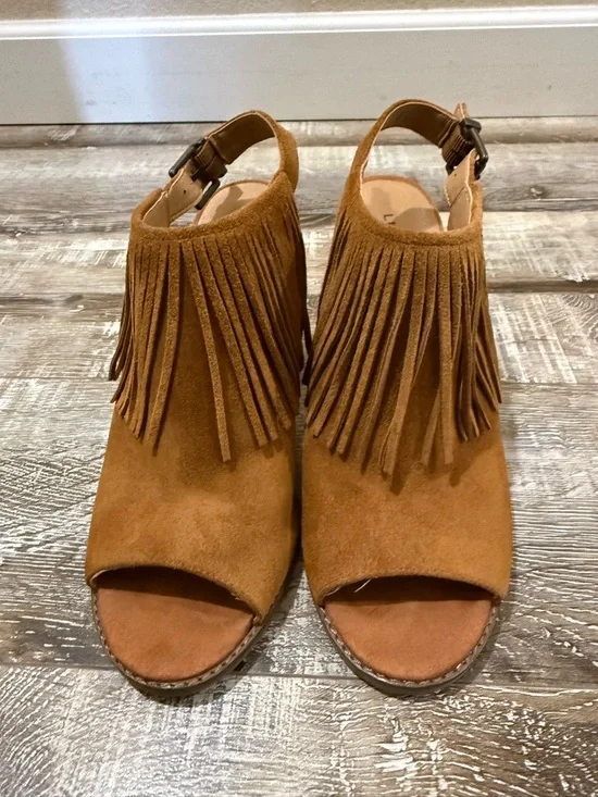 Lucky Brand Tan Suede Fringe Block Heel Sandals - Picture 7 of 9